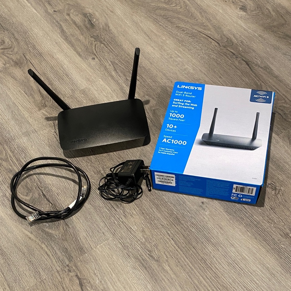 Linksys AC1000 Wireless Router with Dual Antennas